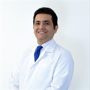 دکتر احسان کرباسی متخصص درمان سرطان با رادیوتراپی