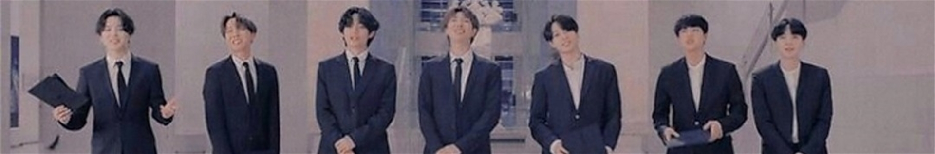 MONY Kok  ویدئو های باحال از عضای گروه BTS لطفا حمایتم کنید